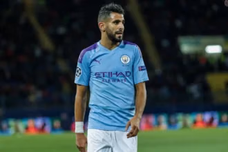رياض محرز اللاعب الجزائري الأفضل في الدوري الإنجليزي الممتاز لكرة القدم
