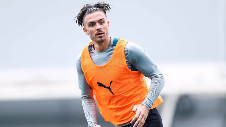 جاك جريليش لاعب أستون فيلا - جريليش تعرف على لاعبيك
