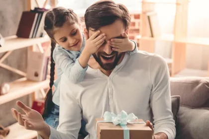 الاحتفال يوم الأب العالمي: تكريم الأبطال الخفيّين في حياتنا مع منتجات كيونت 12 الاحتفال بيوم الأب العالمي