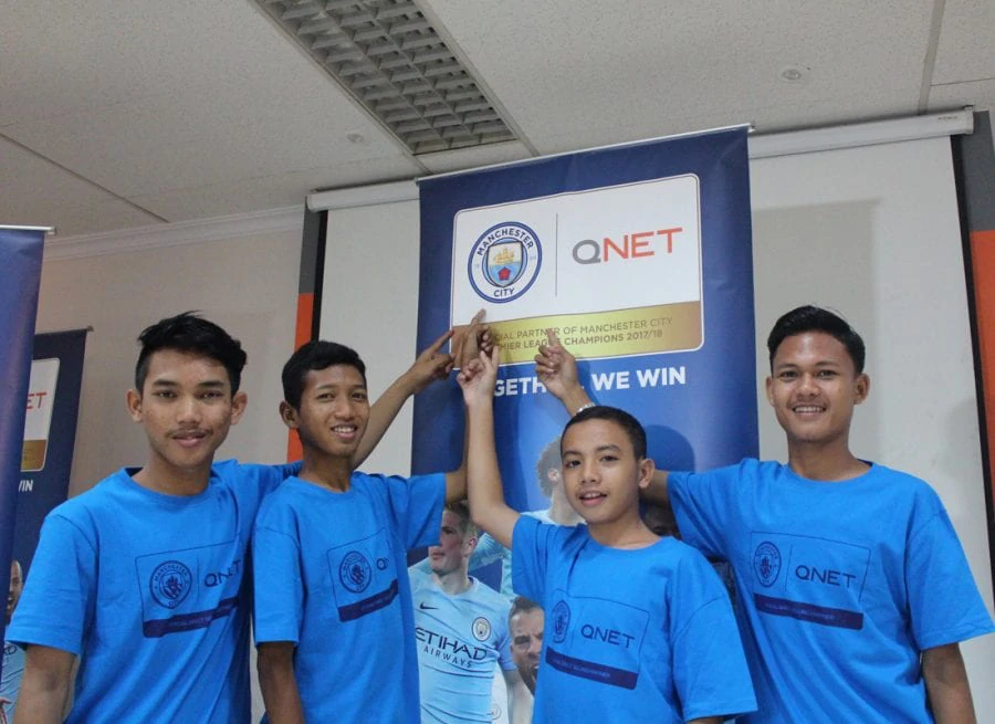 كيف تعمل شراكة كرة القدم بين QNET وMan City على تمكين المواهب الشابة من جميع أنحاء العالم 2 Man City