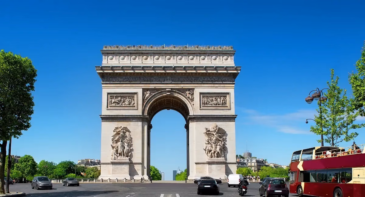 Top 5 des lieux incontournables à visiter à Paris – Réservez avec QVI