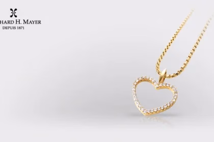 Zoom sur une pierre précieuse : le Pendentif Adonia en diamant – Un symbole de romance