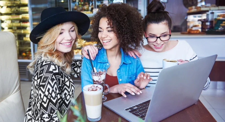 إدارة عملك في البيع المباشر خلال موسم الأعياد دون إرهاق