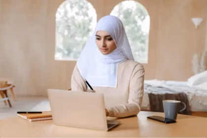 من عمل جانبي إلى مشروع جاد: ابنِ روتينًا يوميًا لا يُنهكك