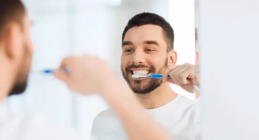 Routine d’hygiène bucco-dentaire pendant le jeûne, le travail et les voyages