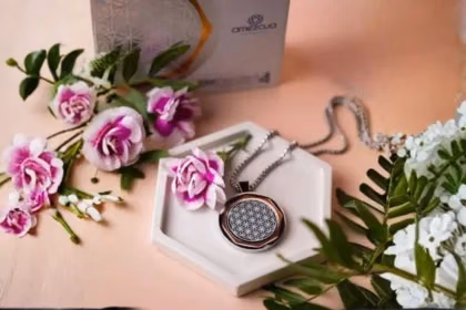 Amezcua Chi Pendant 4